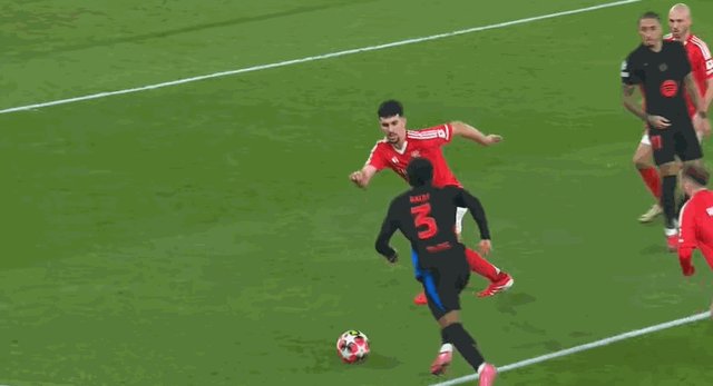 巴尔德点球.gif